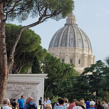 Casa Di Lella, A Due Passi Dal Vaticano Roma Exterior foto